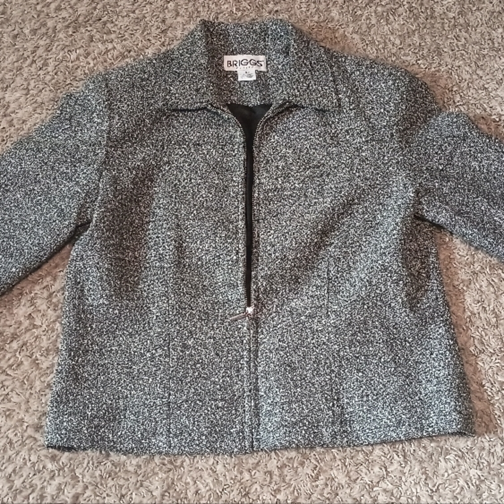 Women's Briggs Petite Sweater Blazer Zip Up Shirt Size 8P Color Black White
